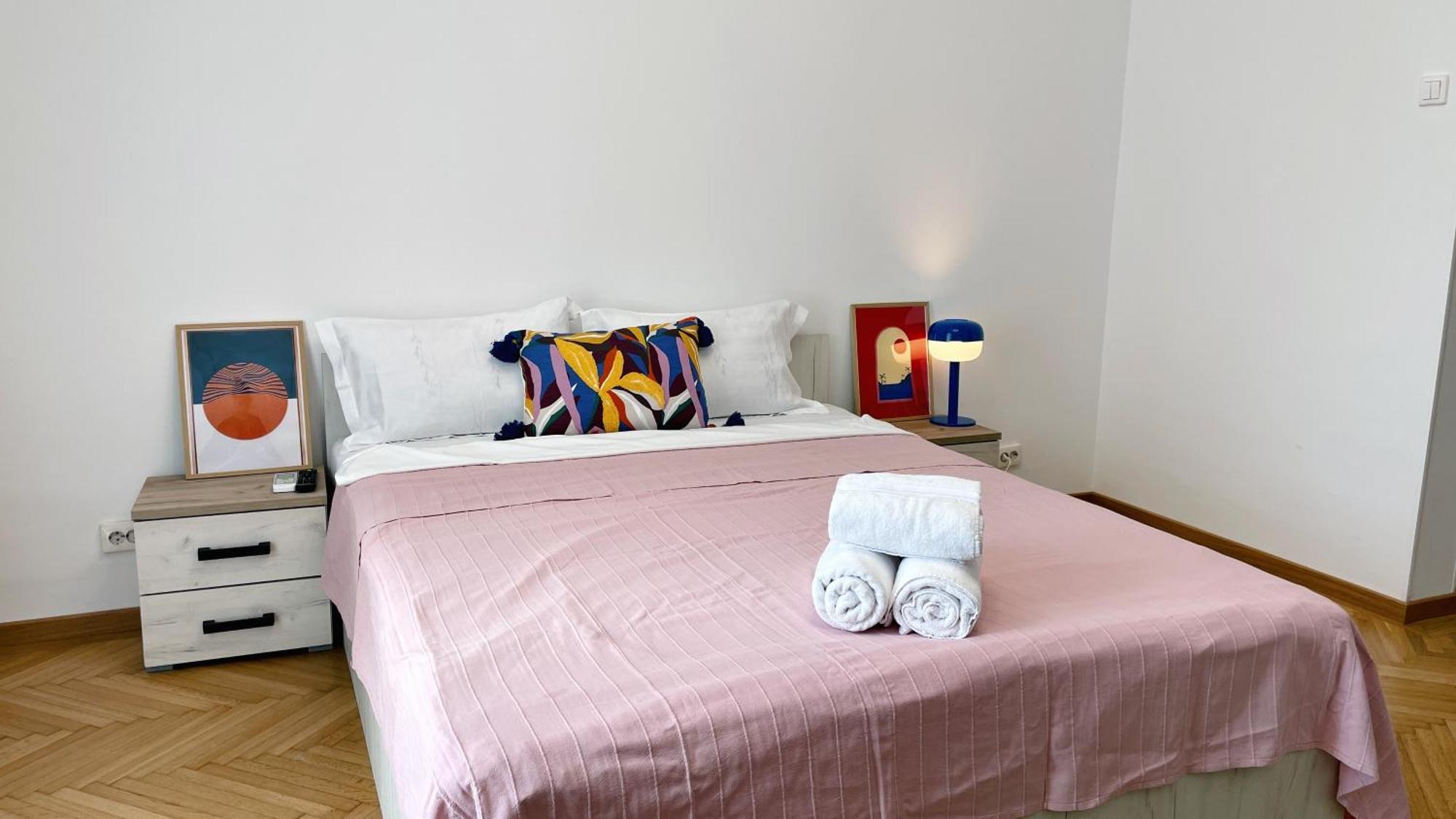 Pinkfluid - Charming Studio In Prime Location Bukarest Eksteriør billede