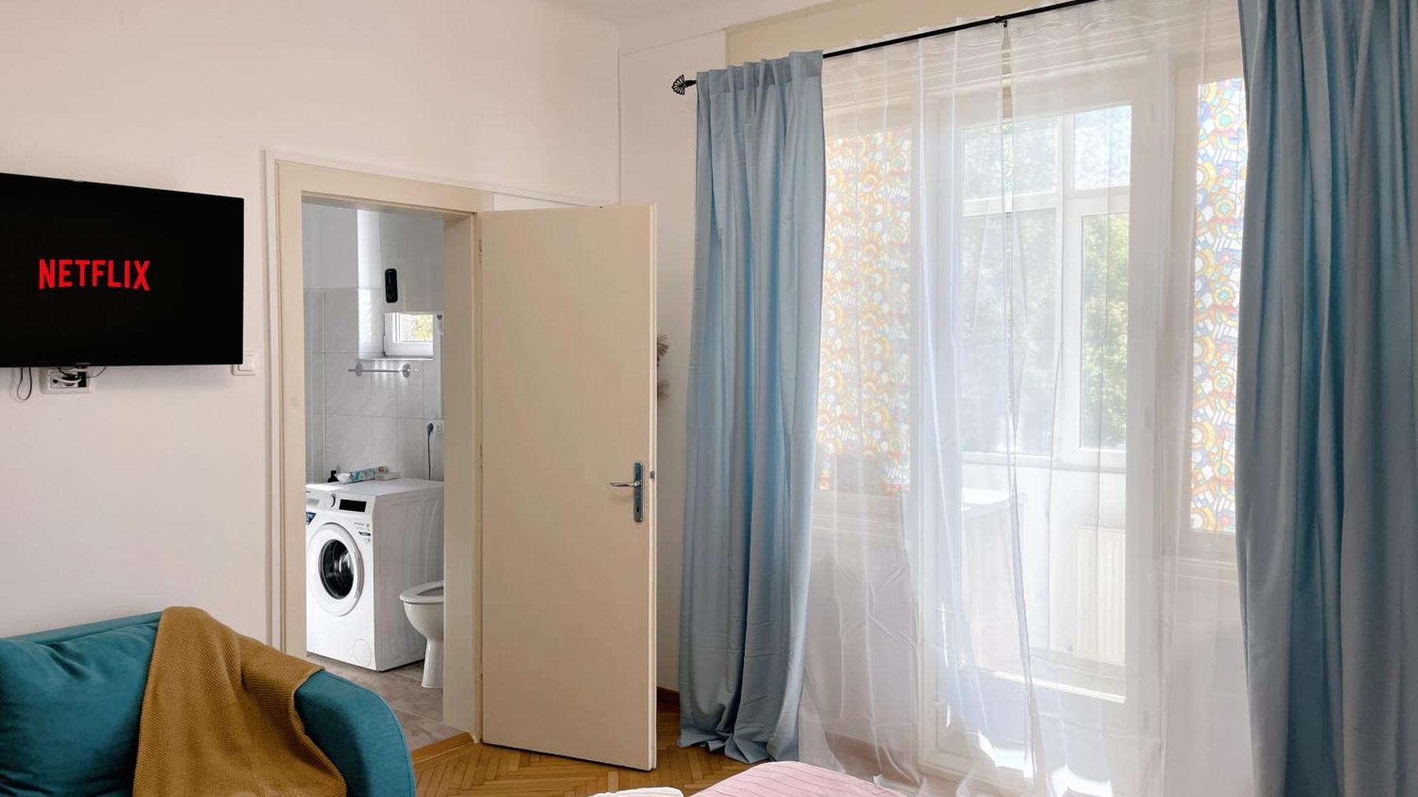 Pinkfluid - Charming Studio In Prime Location Bukarest Eksteriør billede